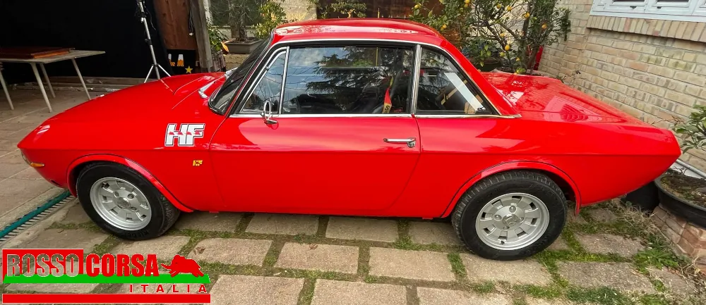 lancia-fulvia-16-hf-2-serie-2 Lancia Fulvia Coupè 1.6 HF 2°serie. Carrozzeria recentemente restaurata, con cofani e porte in alluminio. Meccanica conservata. A corredo della vettura vengono fornite tutte le parti originali.