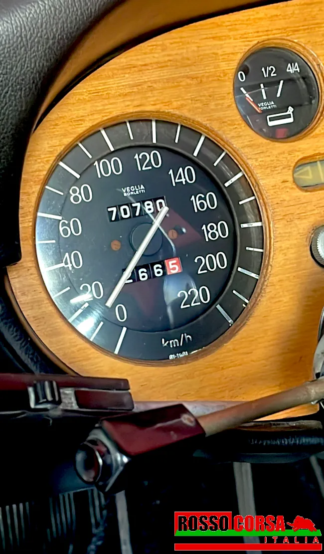 lancia-fulvia-16-hf-2-serie-6 Lancia Fulvia Coupè 1.6 HF 2°serie. Carrozzeria recentemente restaurata, con cofani e porte in alluminio. Meccanica conservata. A corredo della vettura vengono fornite tutte le parti originali.