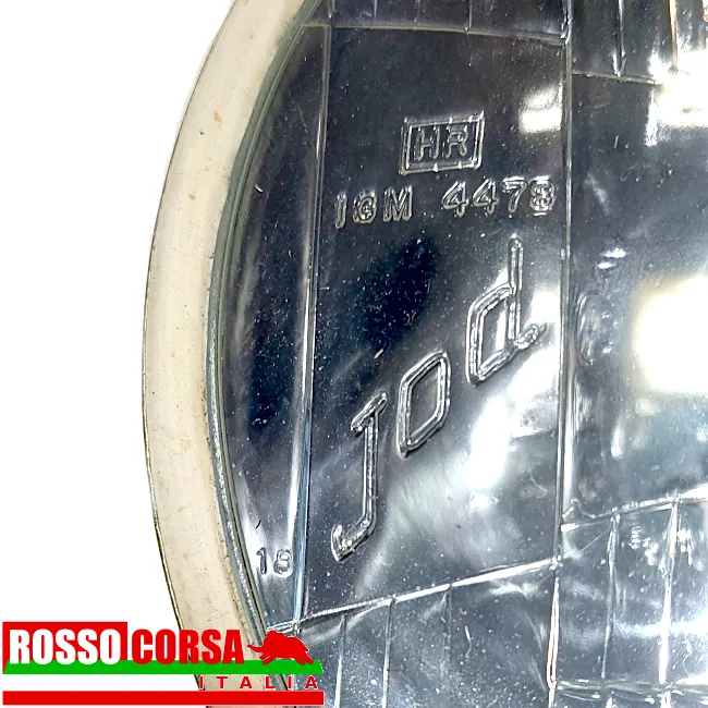 Gruppo ottico anteriore centrale Fulvia 2°serie. Originale Carello, usato ottime condizioni. Dettaglio scritte faro