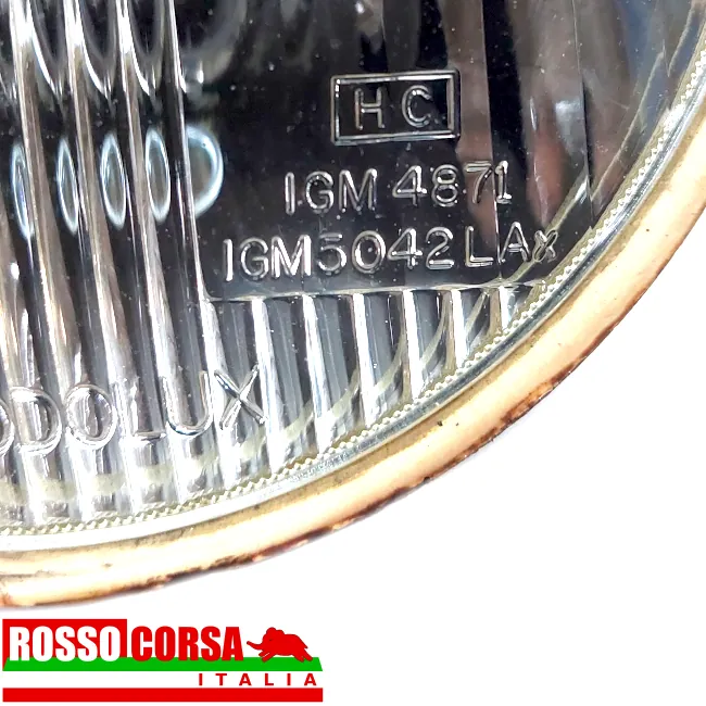 Gruppo ottico anteriore centrale Fulvia 2°serie. Originale Siem, usato ottime condizioni. Dettaglio scritte faro