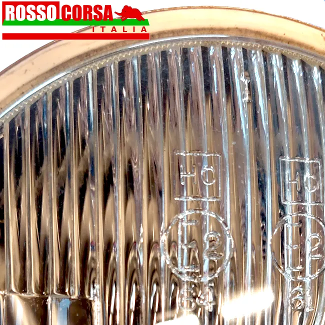 Gruppo ottico anteriore laterale Fulvia 2°serie. Originale Siem, usato ottime condizioni. Dettaglio scritte faro